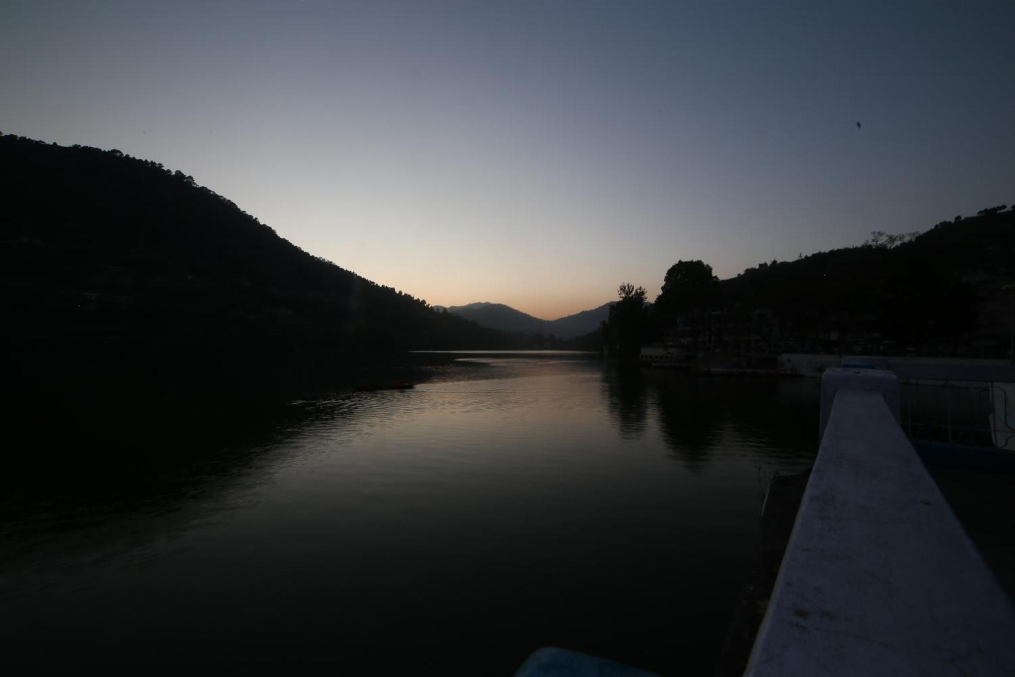 Royal Rosette Lake View Bhimtal Nainital Exteriör bild