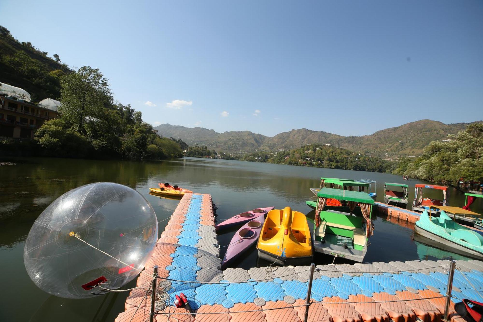 Royal Rosette Lake View Bhimtal Nainital Exteriör bild